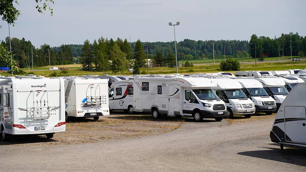 Uudet ja käytetyt matkailuautot ja -vaunut J. Rinta-Joupilta!