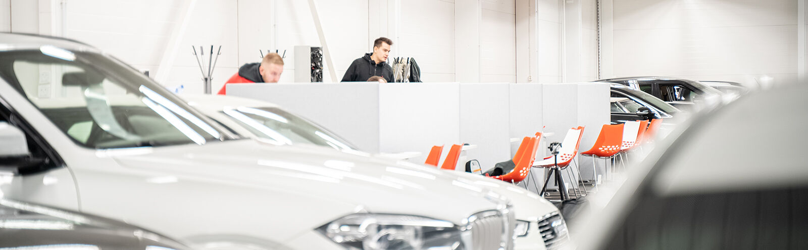 Autoliike Hyvinkää - J. Rinta-Jouppi